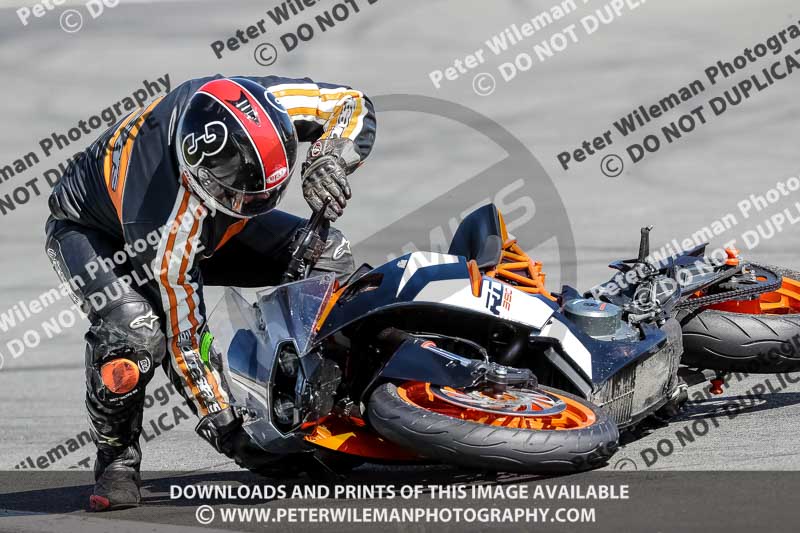 donington no limits trackday;donington park photographs;donington trackday photographs;no limits trackdays;peter wileman photography;trackday digital images;trackday photos